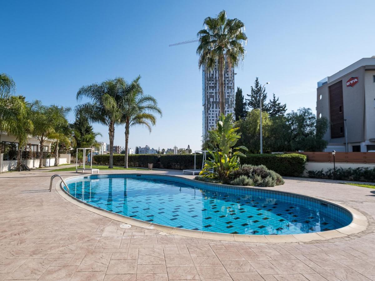 Sanders Aqua Park Resort - Precious 3-Bedroom Holiday Home With Shared Pool Limassol Exterior photo